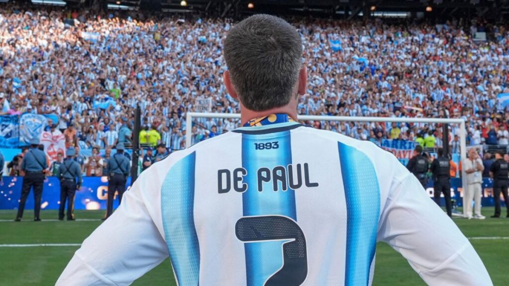 Rodrigo De Paul agradeció a los hinchas en las redes con un mensaje crítico contra los detractores
