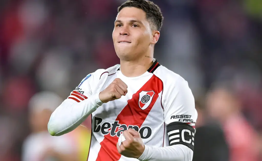 Bronca de los hinchas de River con Juanfer Quintero por su ausencia en los entrenamientos: “Falso ídolo”