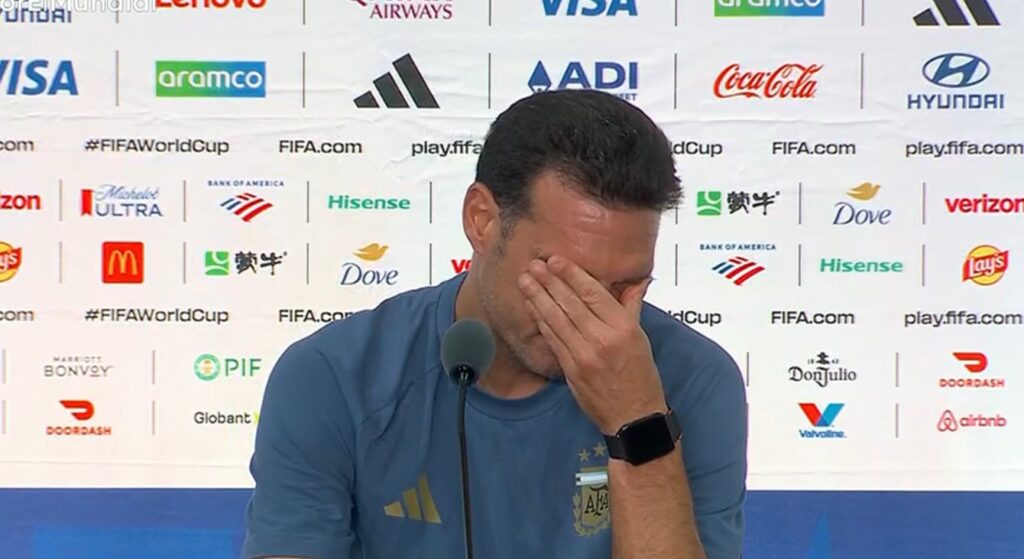 Quebrado, Scaloni puso en duda si seguirá en la selección: “Me duele en el alma, lo siento”