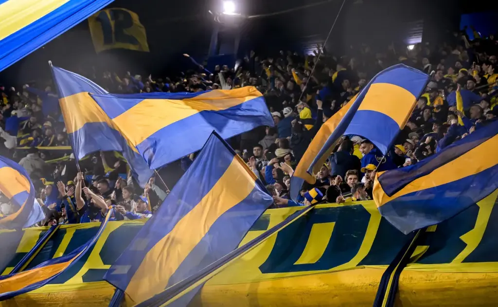 Los hinchas de Boca estallaron contra Alan Velasco por su nivel ante Lanús: “No va a levantar nunca”