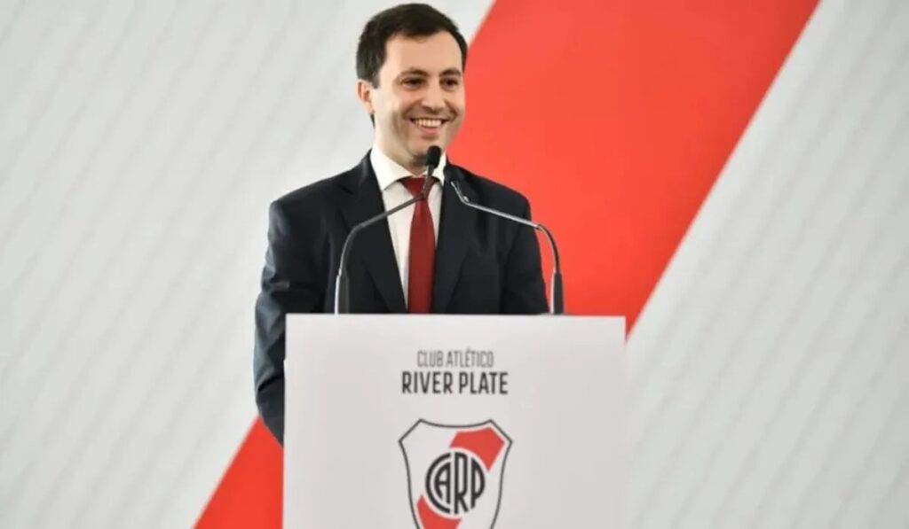 ¿Quién decidió la salida? Di Carlo respondió sobre Juanfer Quintero