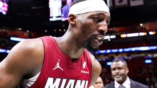 ¿Hazaña o escándalo? Los 83 puntos de Adebayo abrieron una grieta en la NBA