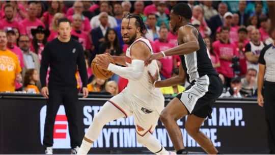 NBA: Los Knicks silenciaron San Antonio y golpearon primero en las Finales ante los Spurs