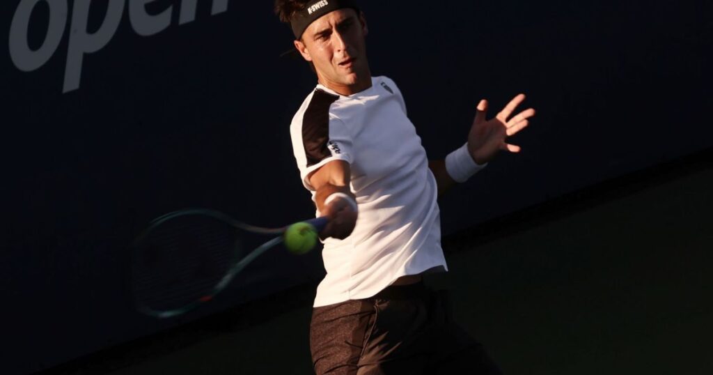 Etcheverry se quedó con el duelo de argentinos ante Navone y está en los octavos del US Open