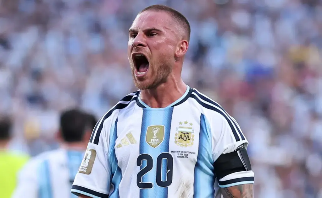 En medio de las dudas, Mac Allister pidió por la continuidad de Lionel Scaloni en la Selección Argentina