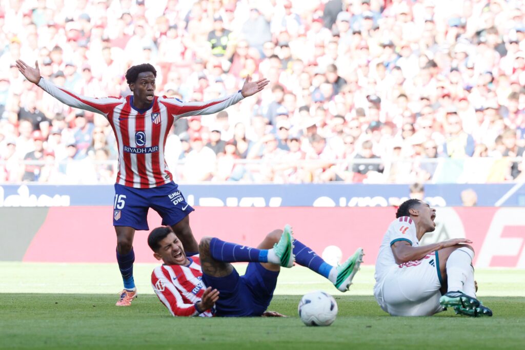 ¿Qué opinas de las polémicas del derbi? Debate con AS: ¡Manda tu opinión y participa!