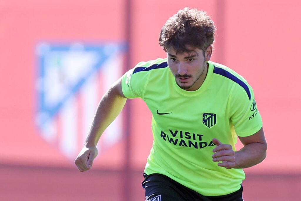 Diego Simeone convocó a Julián Álvarez para el partido contra el Athletic y se ilusiona con su regreso