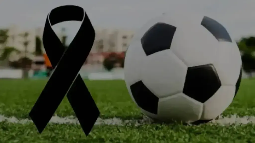 Conmoción en el fútbol internacional: falleció un futbolista a los 22 años de forma inesperada