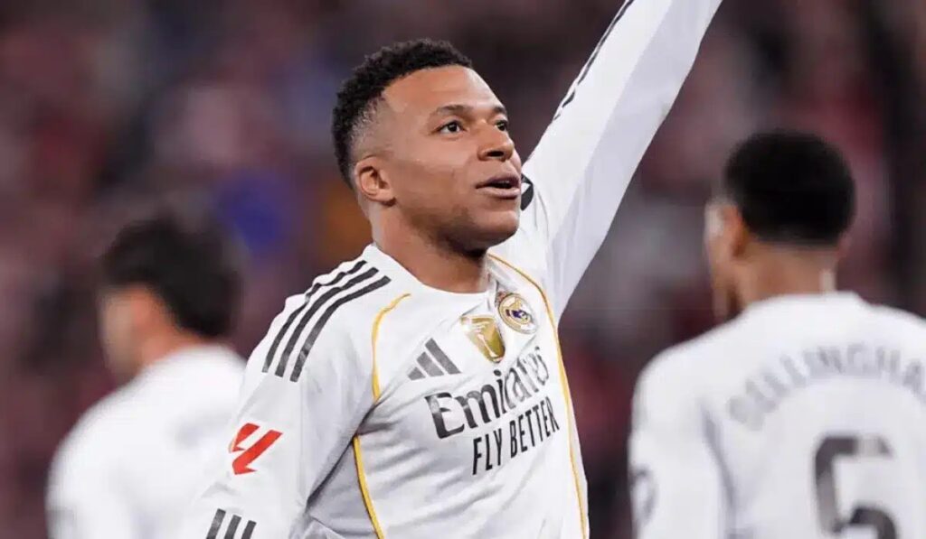 Kylian Mbappe publicó imágenes en bicicleta durante la recuperación de su lesión