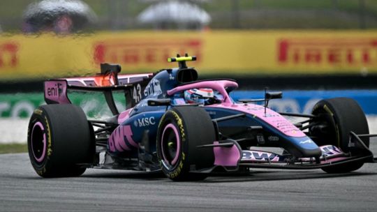 F1 EN VIVO: Con Colapinto desde el fondo, se retrasó la largada en Malasia: seguí la carrera en vivo